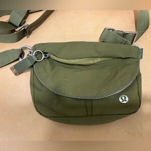 Lululemon All Night Festival Bag - Army Green - 2 L